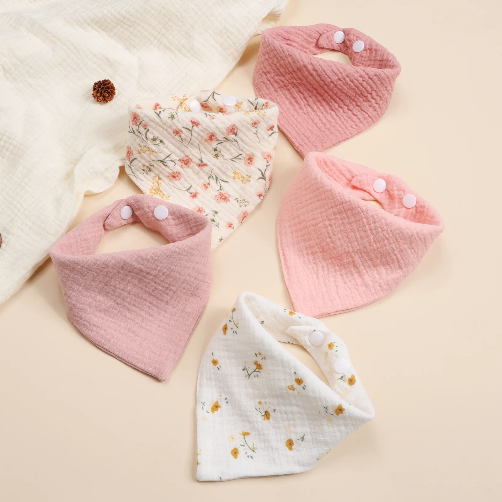 Nuevos Baberos para bebé, babero de algodón para recién nacido, bufanda triangular sólida, toalla para alimentar Saliva, Bandana, paño para eructar, Baberos suaves para bava para niño y niña