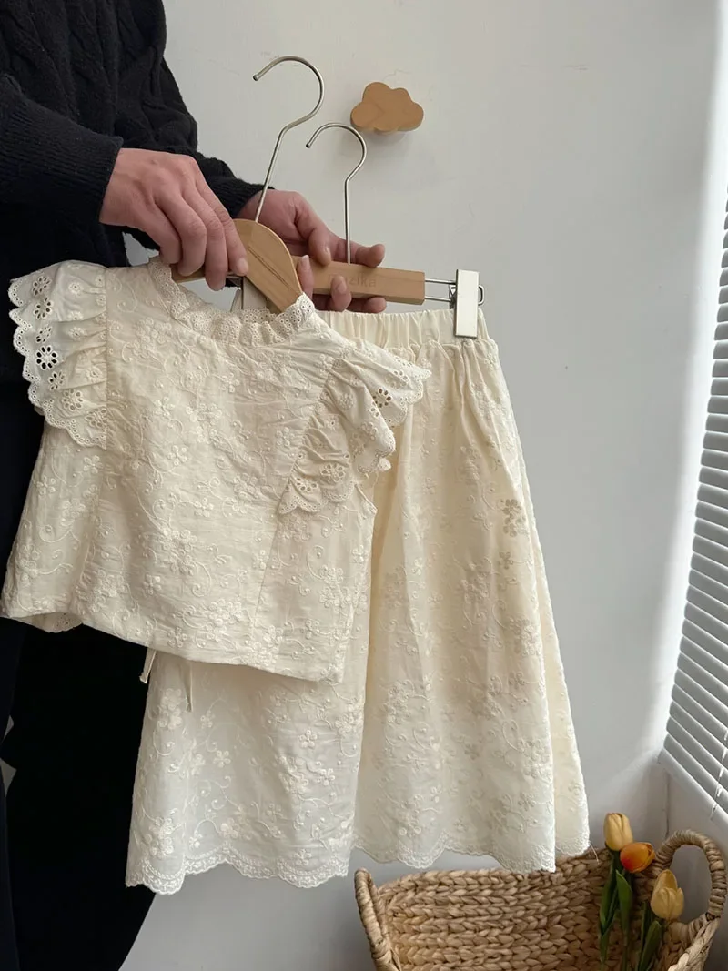 MILANCEL conjunto de verano para niñas: chaleco encaje y falda bordada - imagen 2