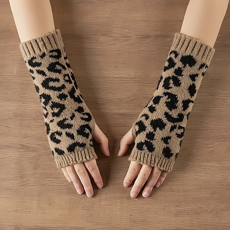 2026 Nuevos guantes de punto con estampado de leopardo para mujer: color beige, tela de poliéster suave, sin pantalla táctil, uso diario cálido y moderno - imagen 2