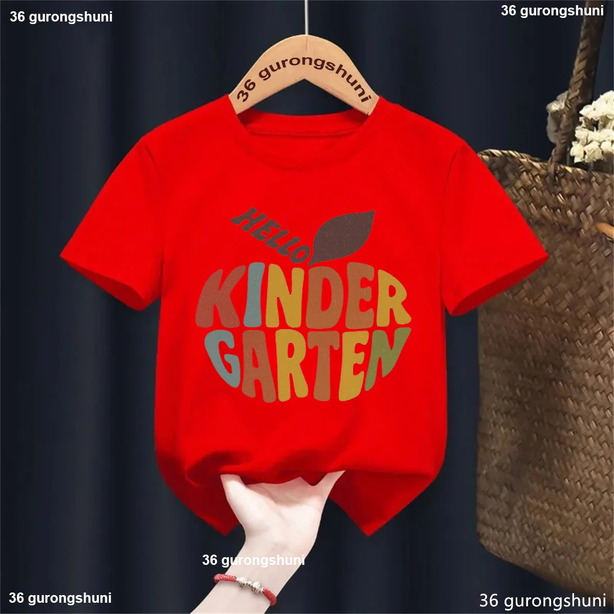 Camiseta Retro con estampado de manzana de Hello Kingergarten, ropa divertida para niños y niñas, camisa de manga corta de verano, ropa de regreso a la escuela - imagen 3