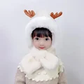 Off-white antlers