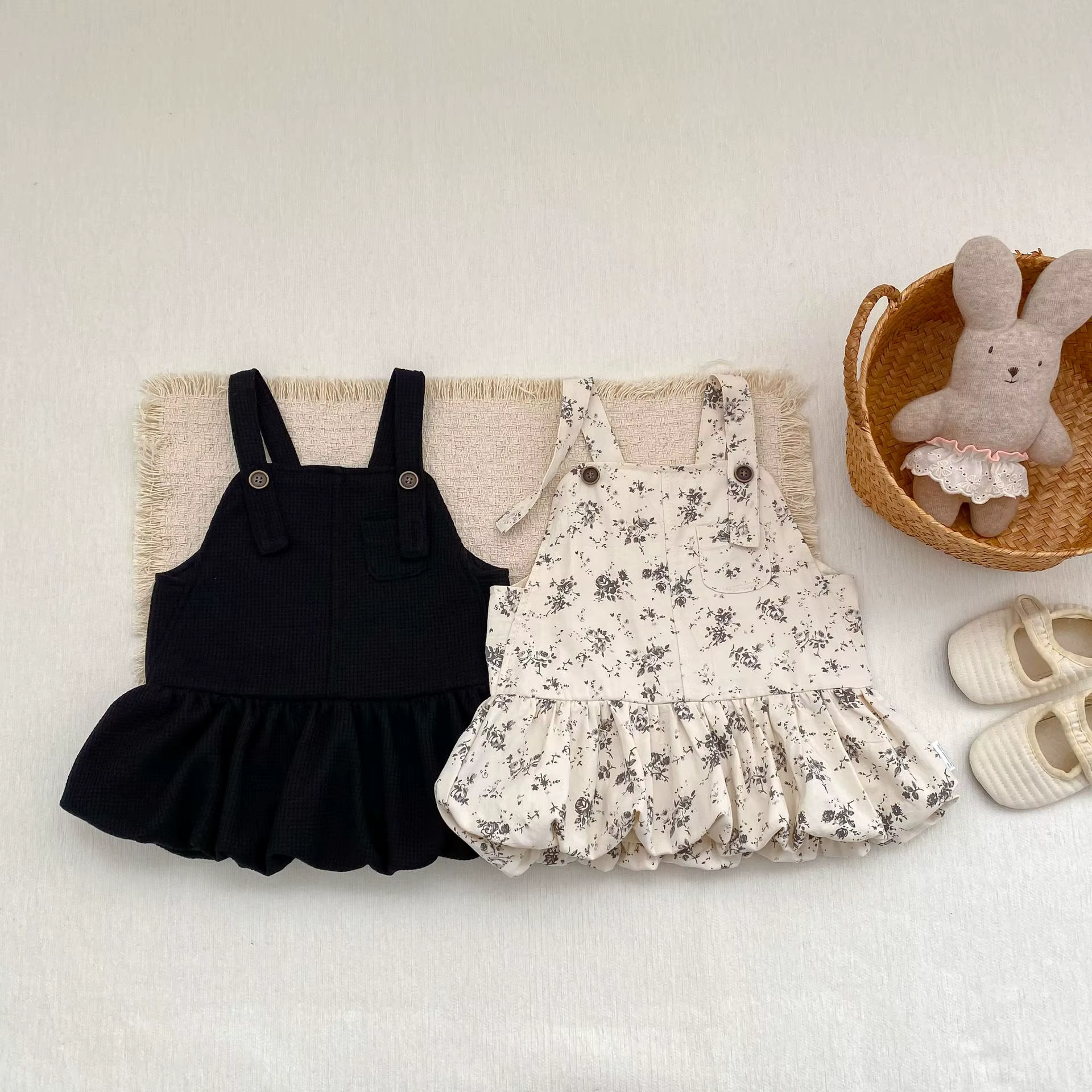 Vestido de niña con tirantes y volantes – Estilo floral dulce coreano