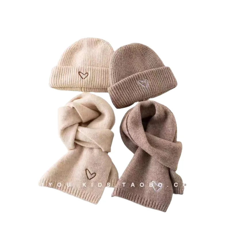Conjunto de gorro y bufanda de lana para niños – Tejido cálido - imagen 2