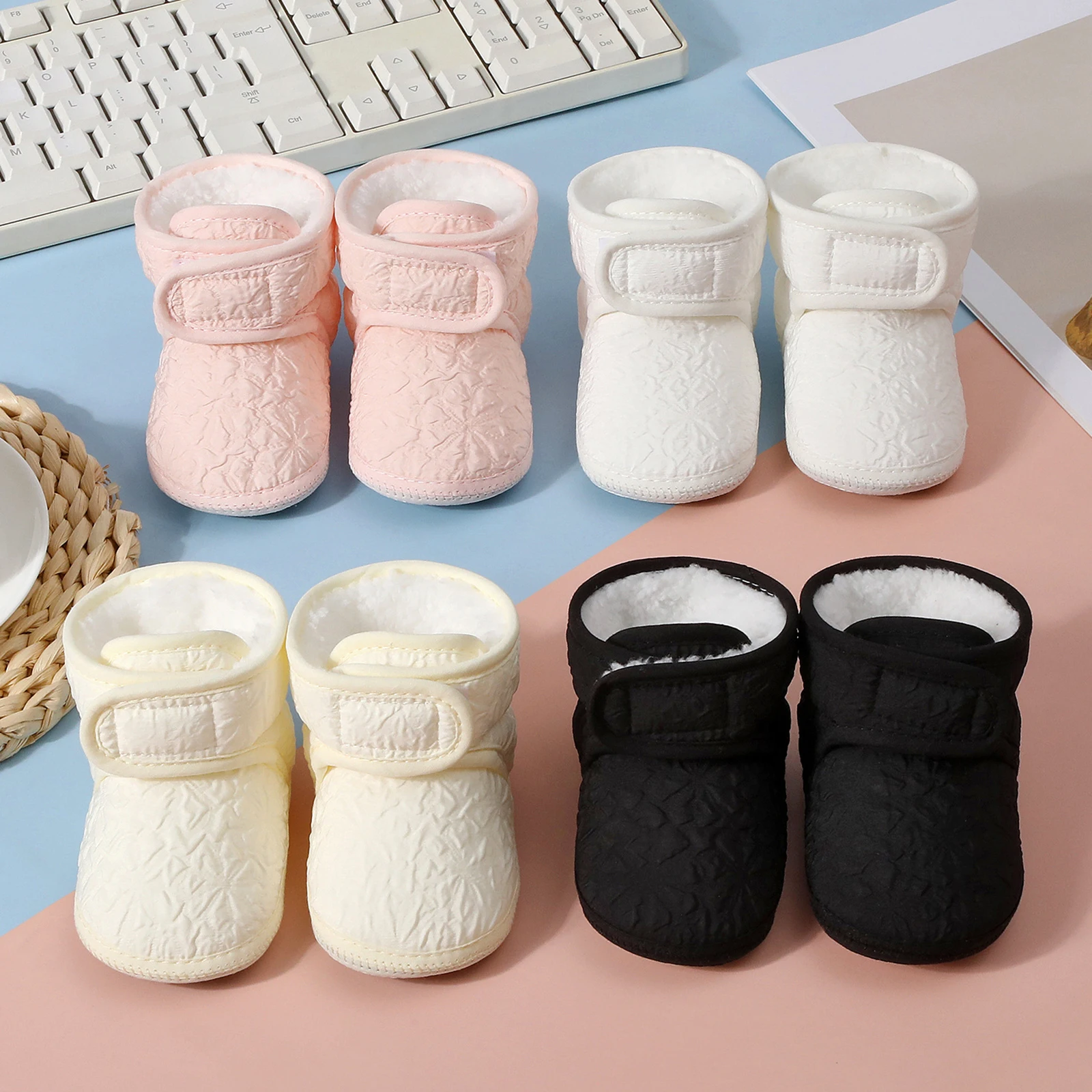 Suefunskry Zapatos de algodón cálidos de invierno para bebés, zapatos antideslizantes de suela suave para primeros pasos, botas, zapatos para niños y niñas