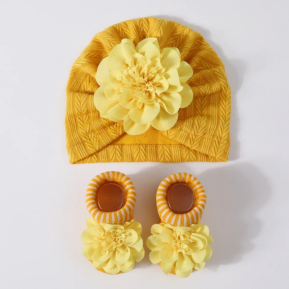 1 Juego de nuevos sombreros cálidos de flores para bebé, calcetines de otoño suaves y sólidos para antes de caminar, gorro para niña, gorro infantil, gorros bonitos, calcetines de turbante - imagen 4
