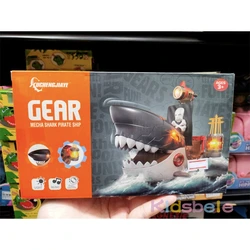 Columpio infantil forma de barco pirata con música y obstáculos