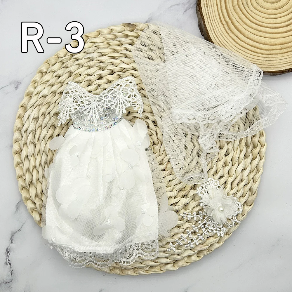 R-3 clothes
