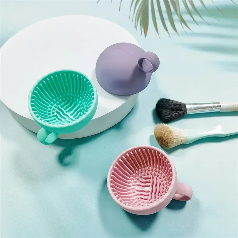 Limpiador para brochas de maquillaje con cuenco plegable en silicona - imagen 4