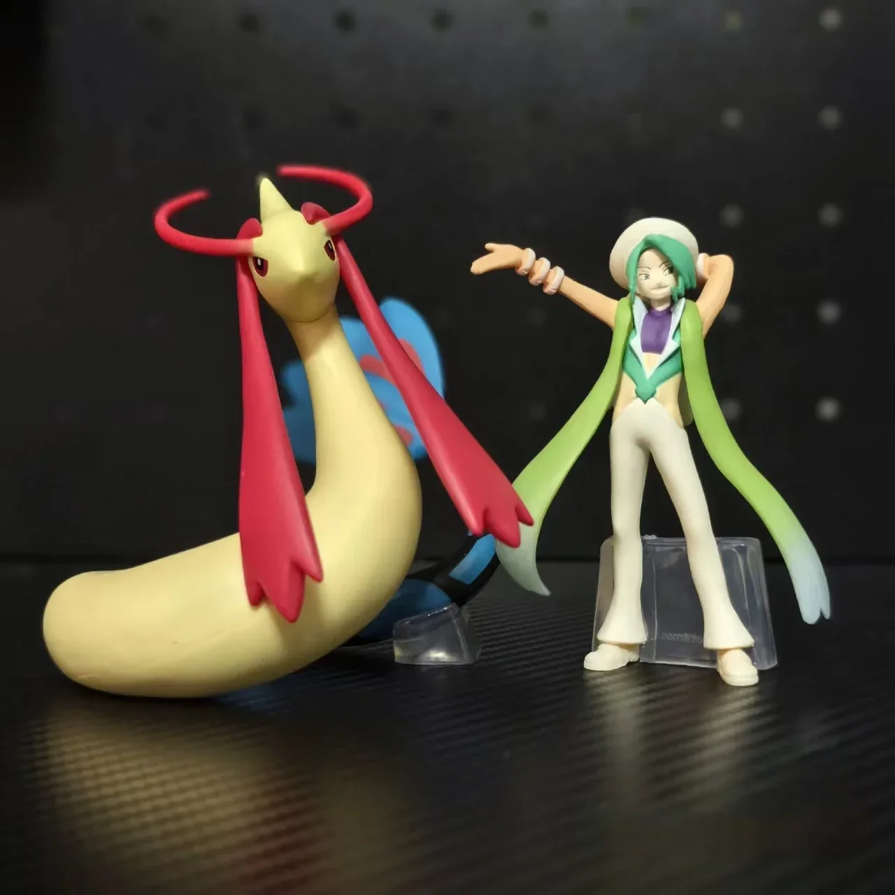 Genuino 1/20 escala el mundo Articuno Moltres Zapdos Nidoking Milotic Garchomp Torterra Gengar lindo modelo de figura de acción Juguetes - imagen 5