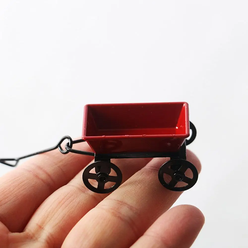 Mini carrito de jardín, casa de muñecas en miniatura de Metal rojo, pequeño carrito de tracción, muebles de jardín, juguete de casa de muñecas, accesorios en miniatura - imagen 3