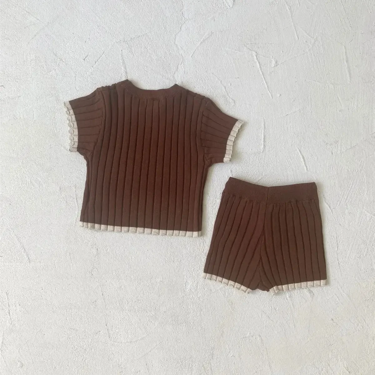 Conjunto de camiseta y pantalones cortos de punto para bebé, conjunto de ropa para bebé recién nacido de 0 a 2 años, suave y transpirable, estilo patchwork a rayas para mascotas, otoño 2025 - imagen 3