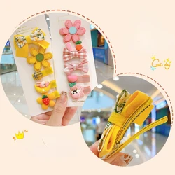 Horquilla lazo floral para niña – Accesorio pelo infantil