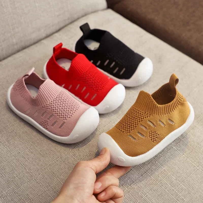Zapatos de verano para bebés y niños pequeños, calzado informal de fondo suave y cómodo, antideslizante, para primeros pasos