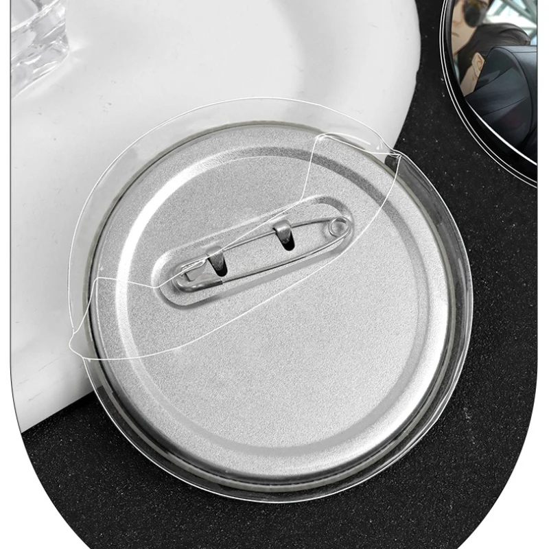 10 unids/set funda protectora de insignia de Anime 58mm/75mm protector redondo de PVC cubierta de pantalla a prueba de polvo para pines de Metal suministros para estudiantes regalo - imagen 4