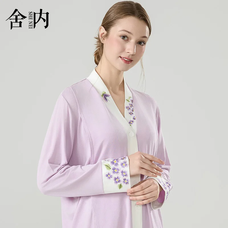 Pijama de lactancia premamá – cómodo y práctico para posparto - imagen 3
