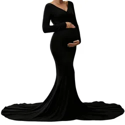 Vestido de maternidad maxi negro con cuello en V y abertura
