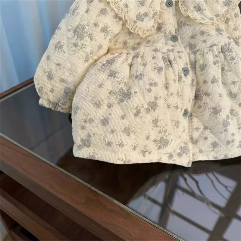 Parka acolchada de algodón para niña – Solapa con botones decorativos - imagen 3