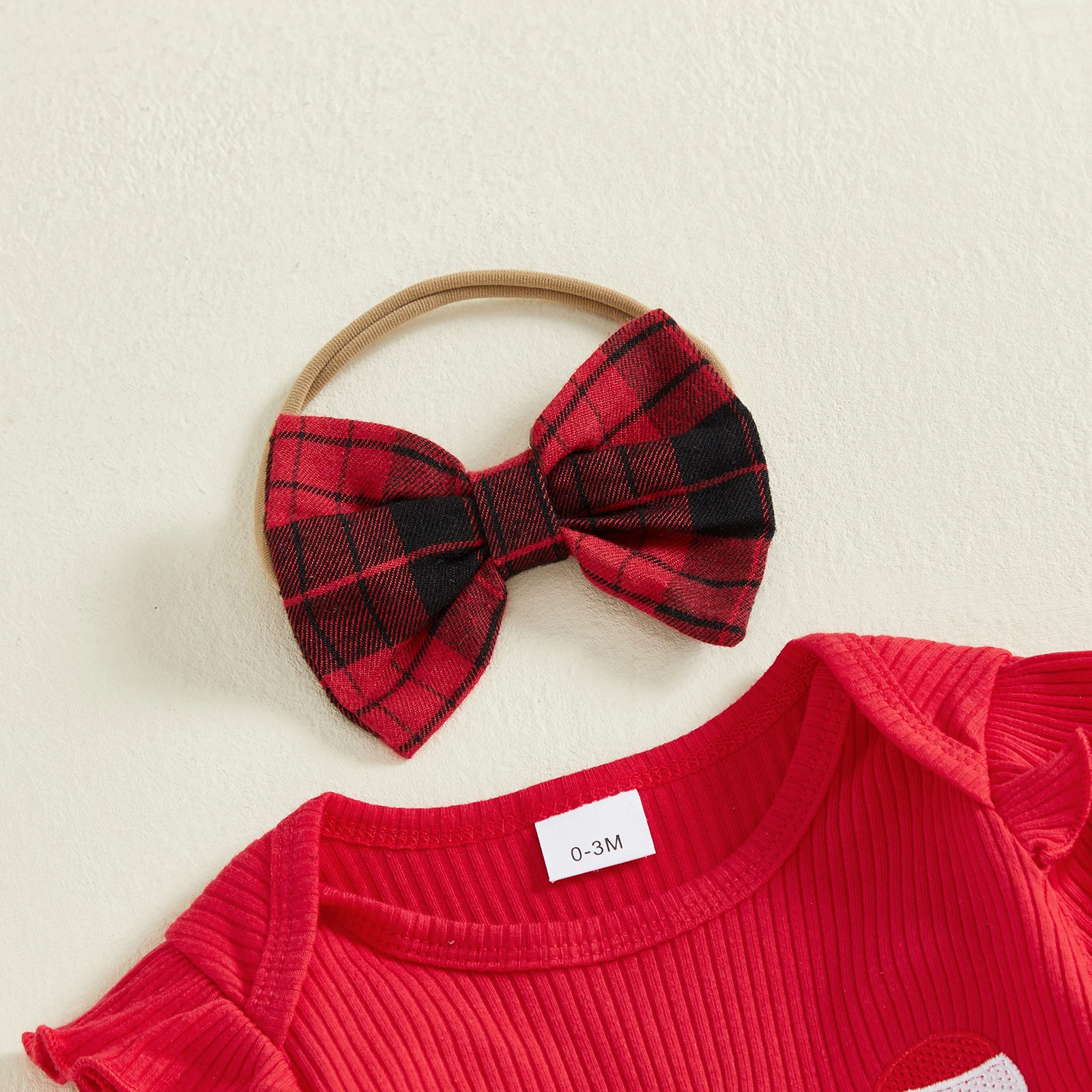 SUNSIOM Traje de Navidad para niña de 0 a 18 meses, pelele de manga larga de Papá Noel, pantalones cortos con volantes a cuadros, diadema con lazo, medias acanaladas, 4 piezas - imagen 3