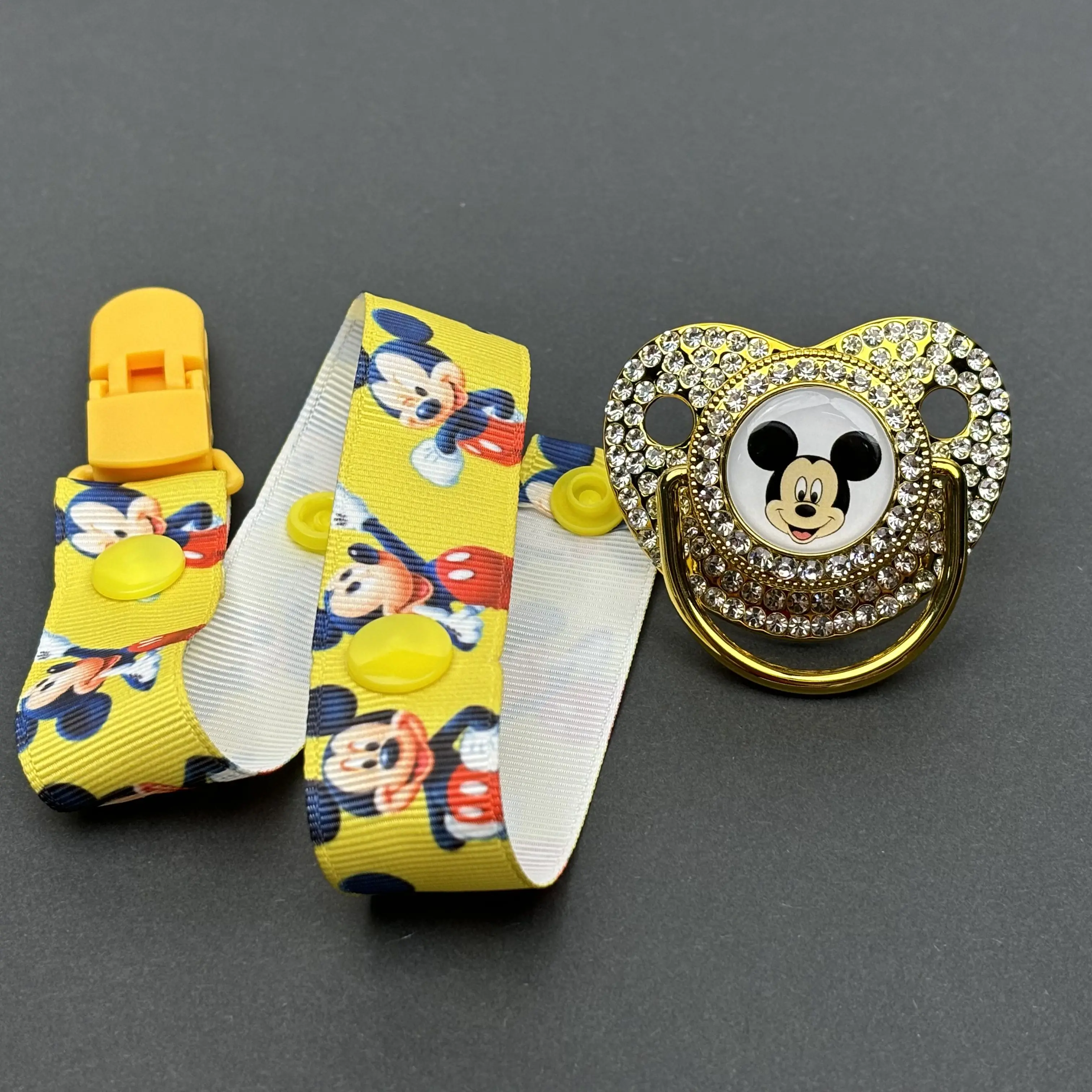 [Madre y niño] clip dorado para chupete de mickey mouse niña 1 Juego de lujo bling binky peso ligero estampado de anime universal se adapta a maniquíes