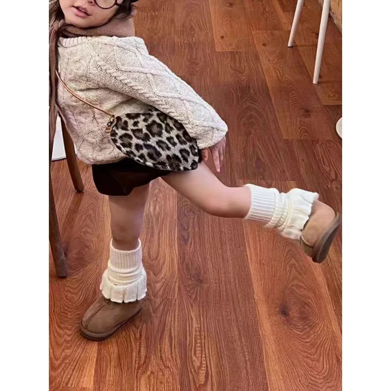 1 par INS coreano Casual cálido calentadores de piernas de punto para niños niña Color sólido volante pila calcetín Otoño Invierno cálido calcetín al aire libre - imagen 2