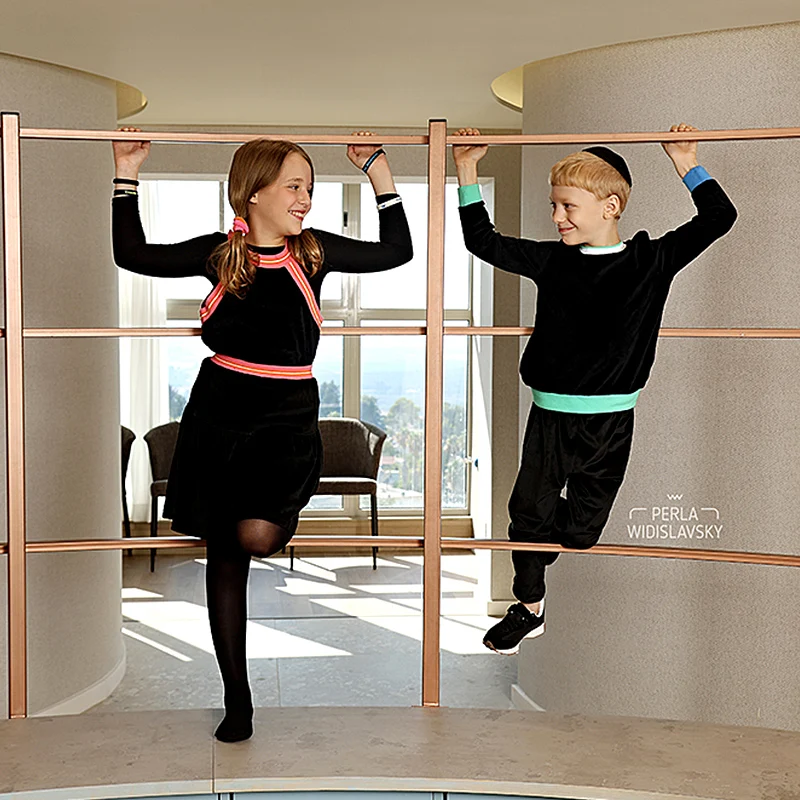 Conjunto de ropa de invierno para adolescentes, conjunto para niñas y niños, faldas de vestir para niñas modestas, ropa de otoño e invierno de terciopelo negro - imagen 3