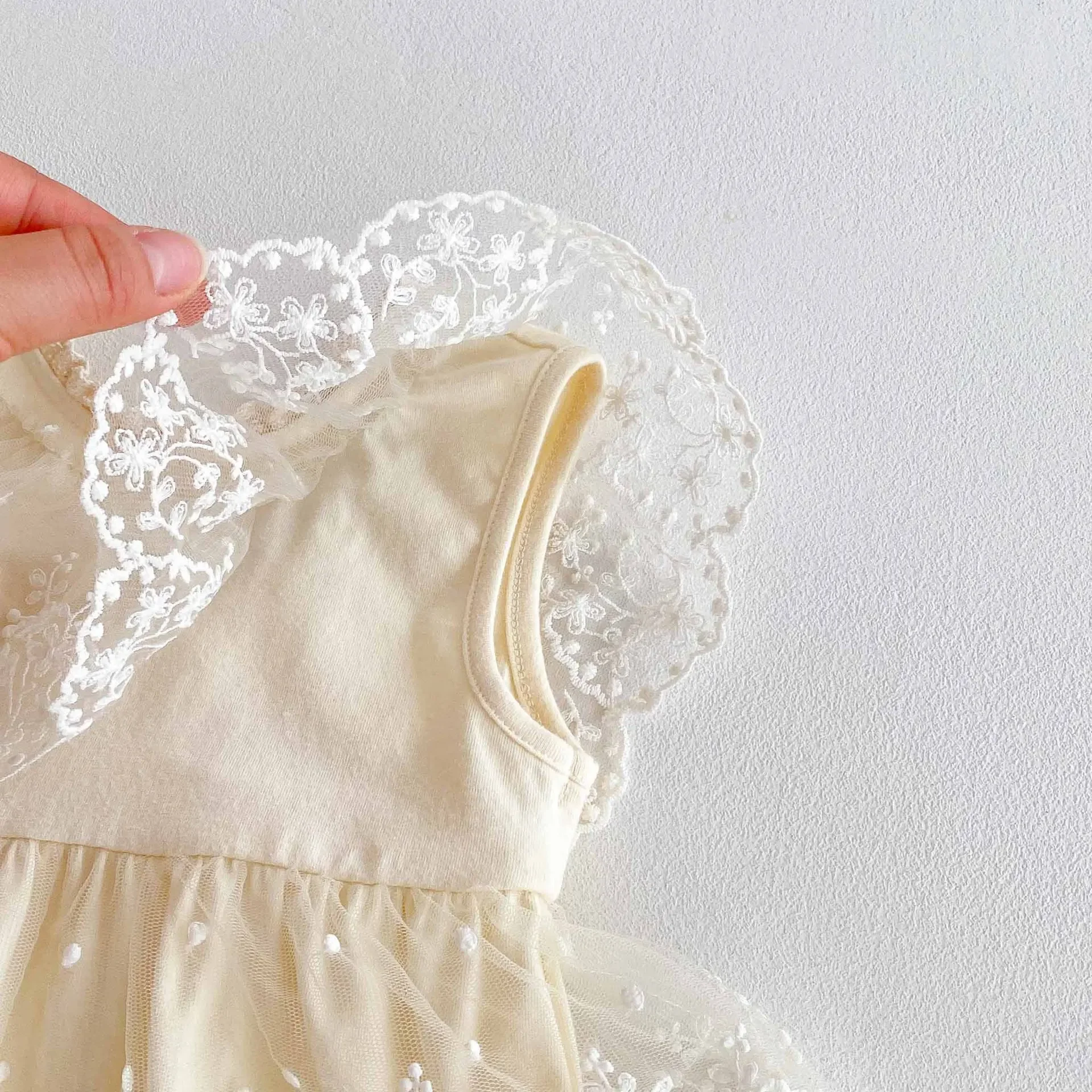 Ropa para niñas de 0 a 2 años, Body bordado de encaje y ropa para niños pequeños con lazo grande de una pieza - imagen 5