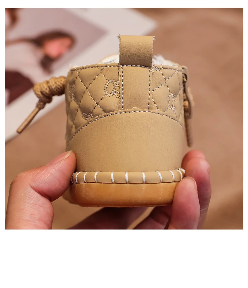 Botas infantiles en uso cotidiano