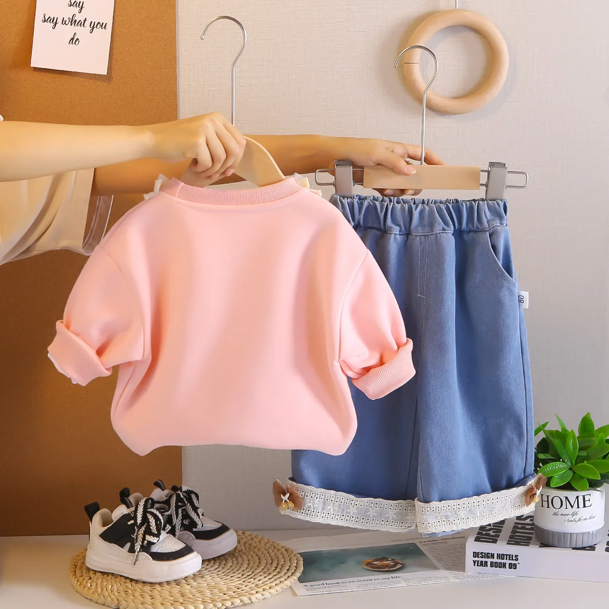 Conjunto MILANCEL de sudadera y pantalones estampados para niña - imagen 2