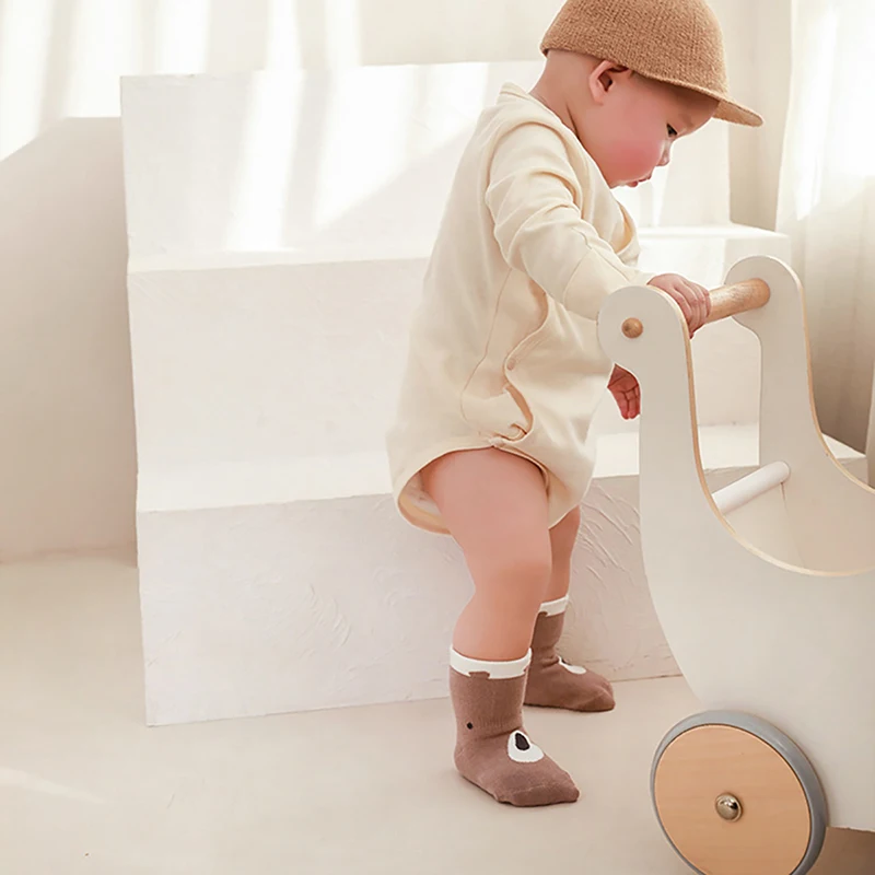 Nuevos calcetines de punto antideslizantes para bebé, bonitos calcetines de algodón con animales de dibujos animados para recién nacidos, calcetines sin hueso para niños y niñas de 0 a 5 años - imagen 2