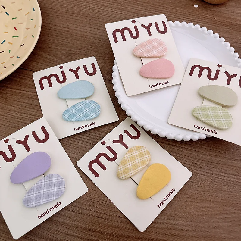 Clip de pelo con flequillo a cuadros para niños, tela de estilo coreano, gota de agua, versátil, dulce BB, horquillas con flequillo de color caramelo para bebé - imagen 3