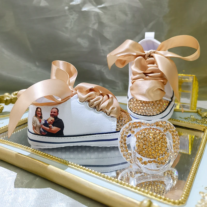 4. Zapatillas de lona estampadas, alpargatas con diamantes de imitación para bebé recién nacido, zapatos de cuna y juego de chupete personalizados con nombre y fecha - imagen 3