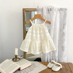 Vestido de princesa con tirantes y encaje calado para niñas de verano