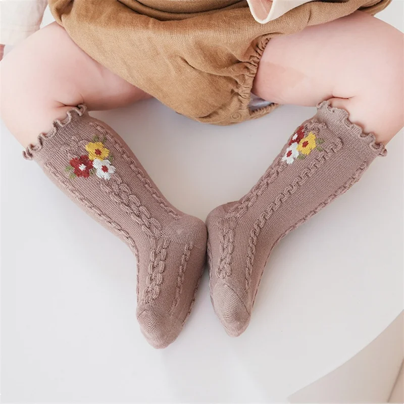Lawadka calcetines de algodón para niñas Otoño Invierno bebé niño estampado de volantes calcetín para niños moda princesa elegante calcetín para estudiantes - imagen 2