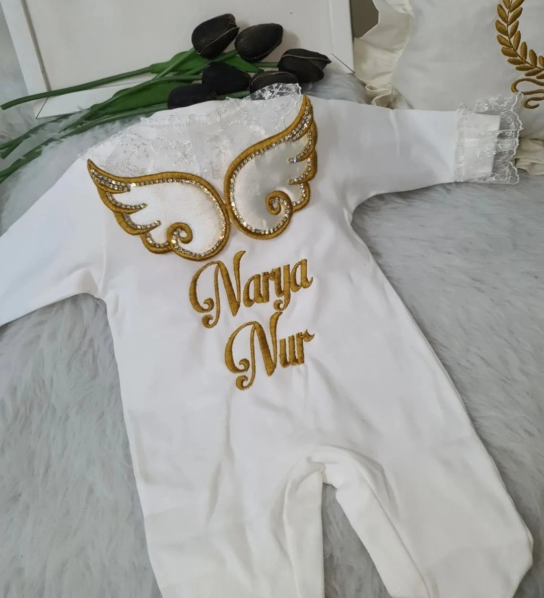 Conjunto de regalo de joyas y corona para bebé recién nacido, 3 uds., trajes con alas, pijamas de 0 a 3m, sombrero, mitones, manta receptora, vestido Ceremonial de bienvenida a casa - imagen 3