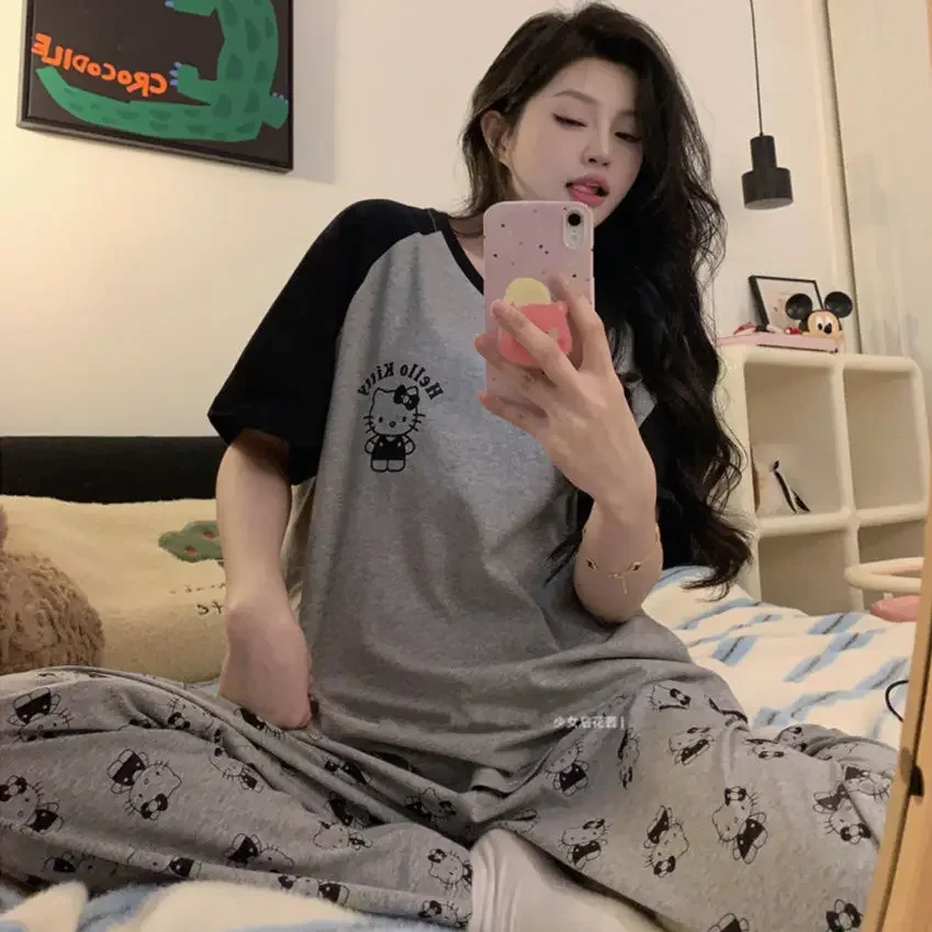 G-Hello Kitty
