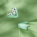 L- green