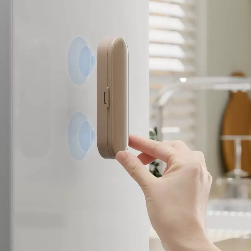 Ultra mini caja de medicamentos portátil, caja dispensadora de medicamentos de succión magnética, pequeña caja de medicamentos especial portátil, sellada y ligera - imagen 5