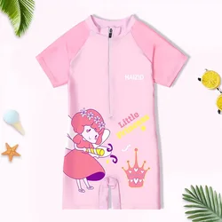 Bañador de una pieza infantil con estampado de dibujos animados
