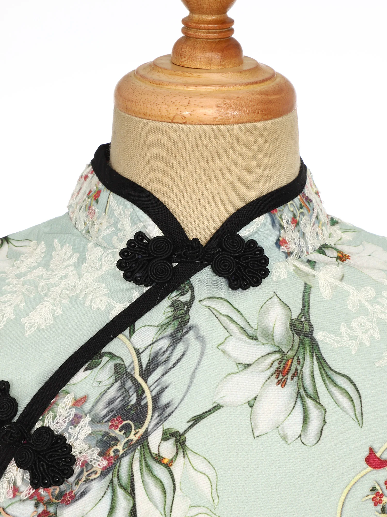 Cheongsam con estampado Floral bordado para niñas, cuello mandarín, mangas casquillo, nudo, botón, lados, vestido dividido, traje tradicional chino - imagen 5
