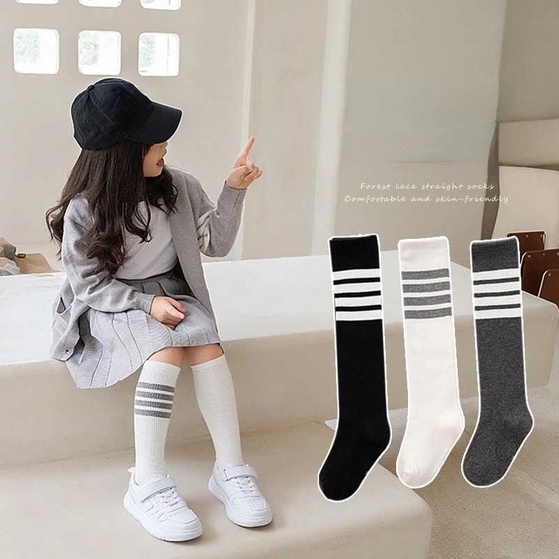 Calcetines rayados de algodón para niños y niñas