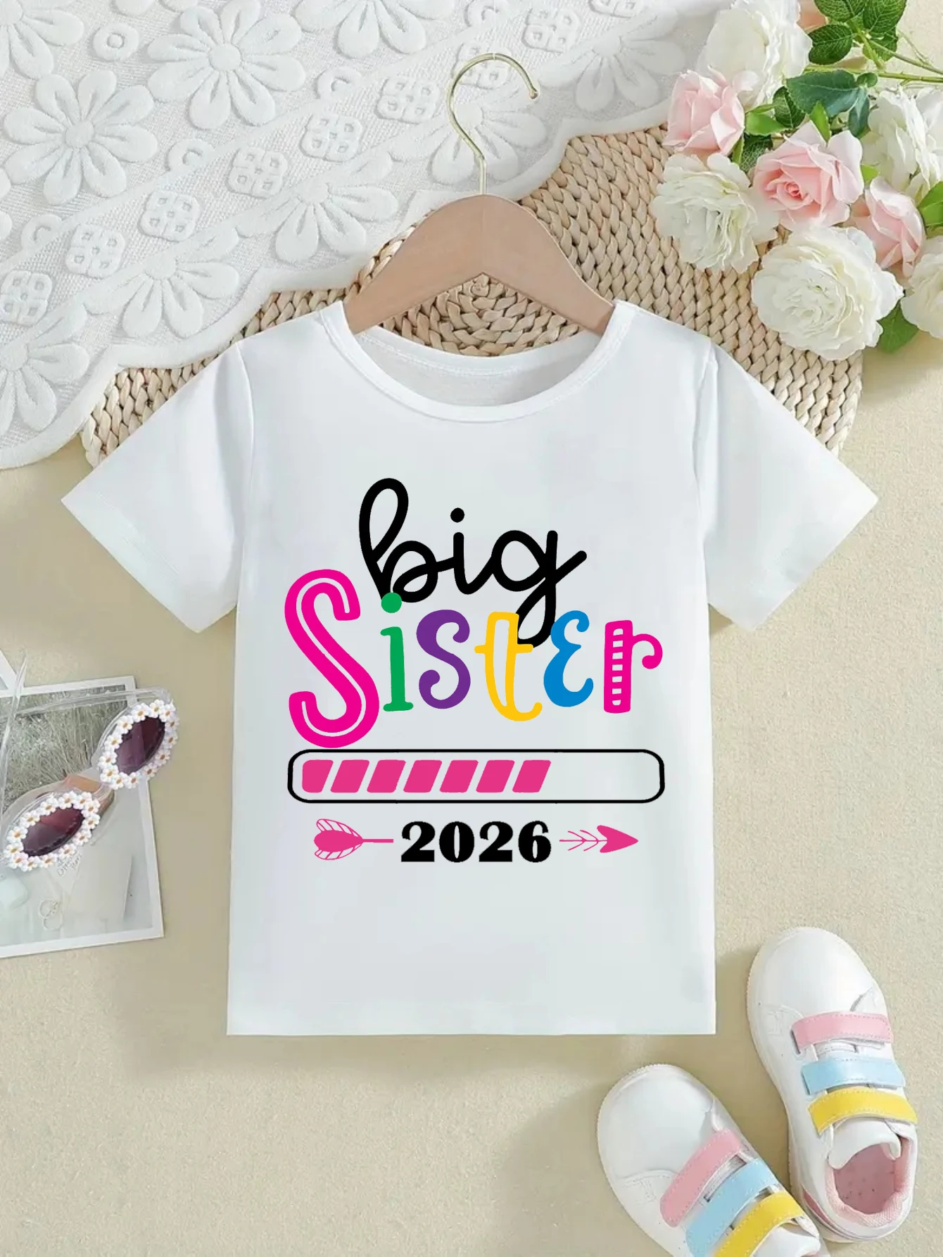 Coloré grande soeur chargement 2026 imprimé t-shirt filles moyen soeur famille correspondant t-shirt annonce de grossesse chemise - imagen 4