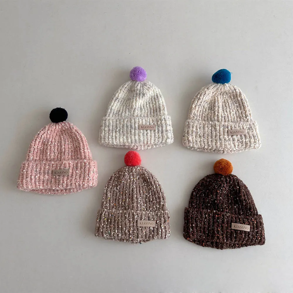 Gorro de invierno con protección para orejas, vista lateral