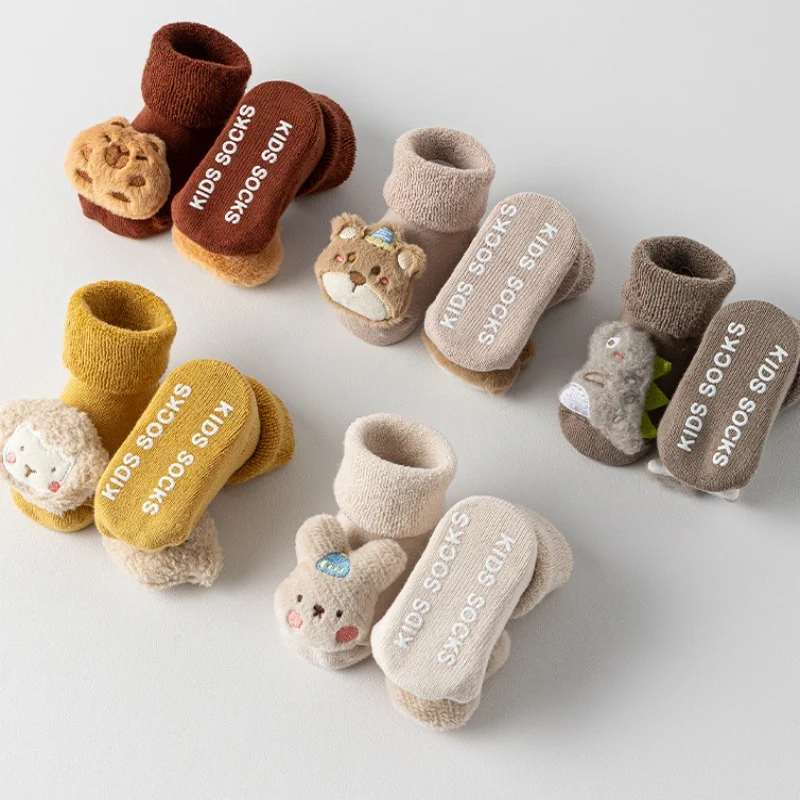 Calcetines de suelo para bebé, calcetines de invierno para recién nacidos, suela antideslizante de algodón, bonitos calcetines de dibujos animados para niños de 0 a 3 años - imagen 2