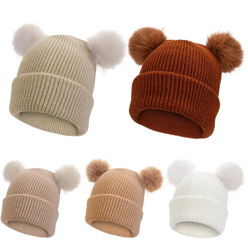 Gorro de punto de estilo europeo para niños con pompones dobles, gorro de invierno de hilo acrílico para bebés, gorro cálido, bonito gorro para niños pequeños - imagen 4