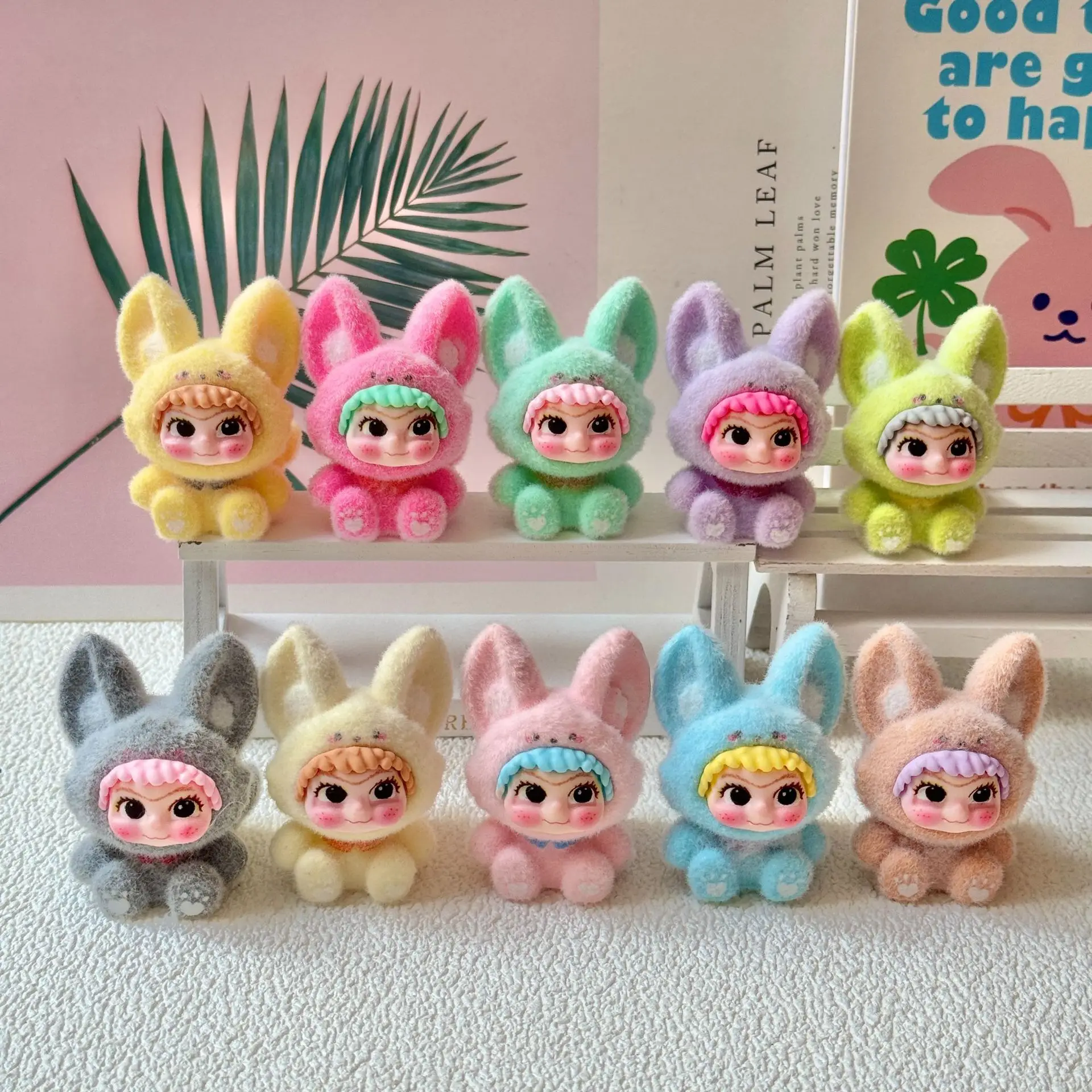 Mini estatuilla decorativa Wakuku para habitación infantil - imagen 3