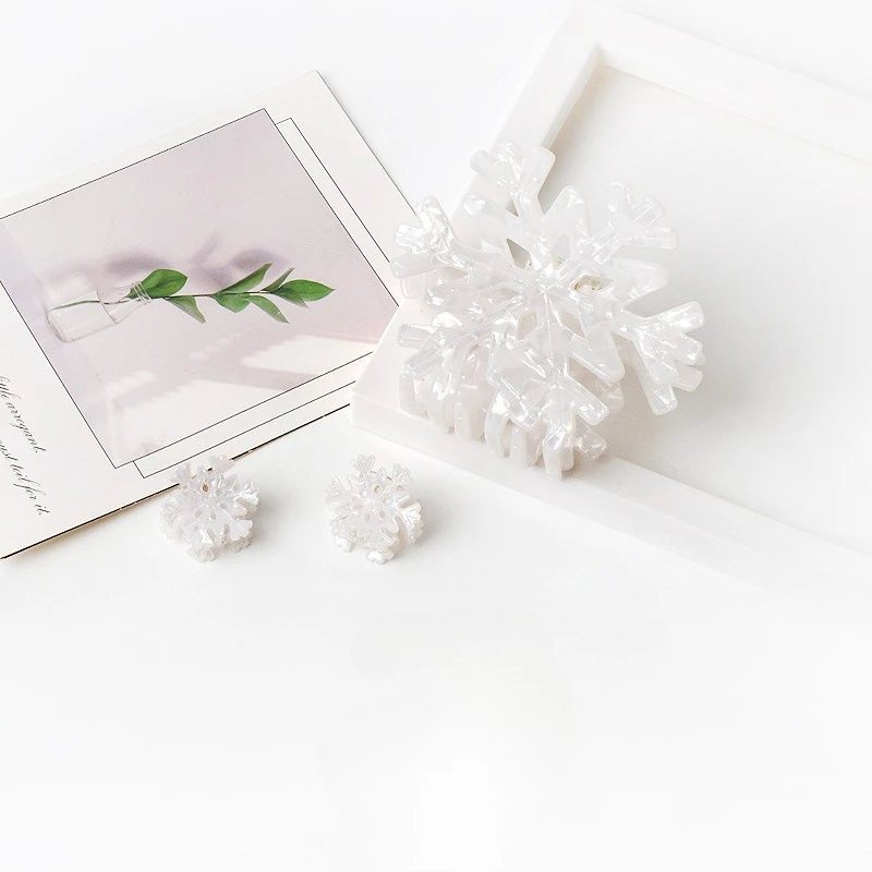 Elegantes pinzas para el cabello con forma de copo de nieve y hadas: pinzas de tiburón de tamaño grande y pequeño, diseño simple, accesorios de peinado dulce para dominar los malabares. - imagen 2