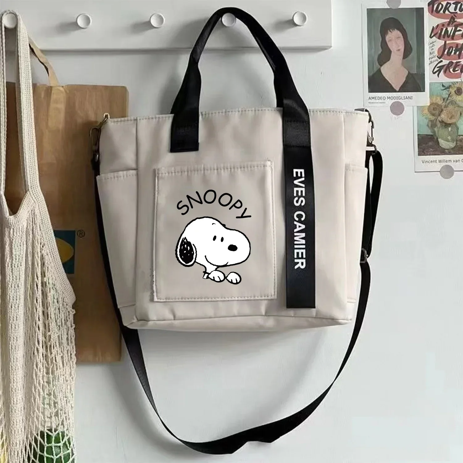 Bolso de hombro Snoopy para mujer, bolso blanco de dibujos animados, moda Y2K, bolsa de almacenamiento de gran capacidad, bolso cruzado, bolso de mujer de Anime, regalo