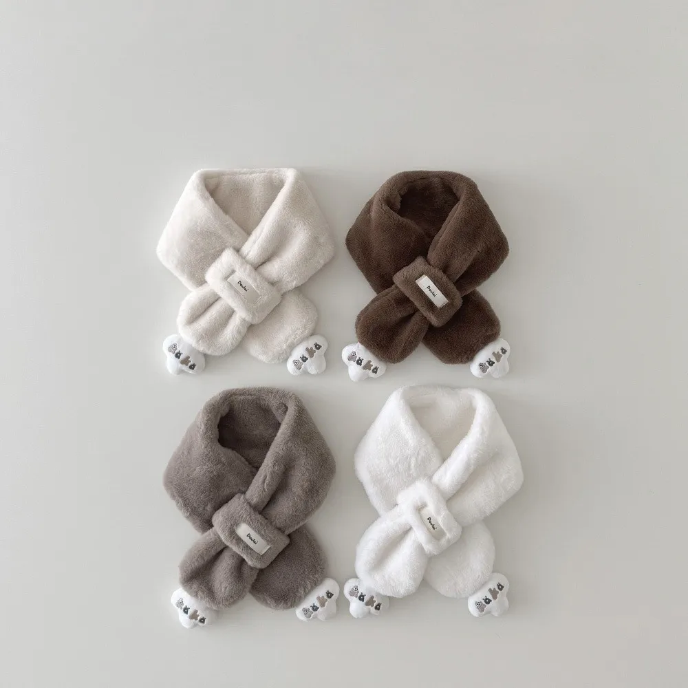 Nuevas bufandas bonitas de dibujos animados a prueba de viento, bufanda gruesa y cálida, pañuelo cruzado cómodo a prueba de frío para niños