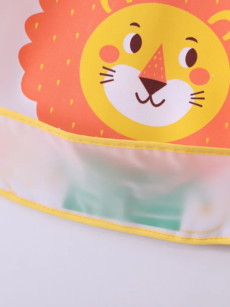 Babero impermeable para bebé – Absorbente, suave y ajustable - imagen 2