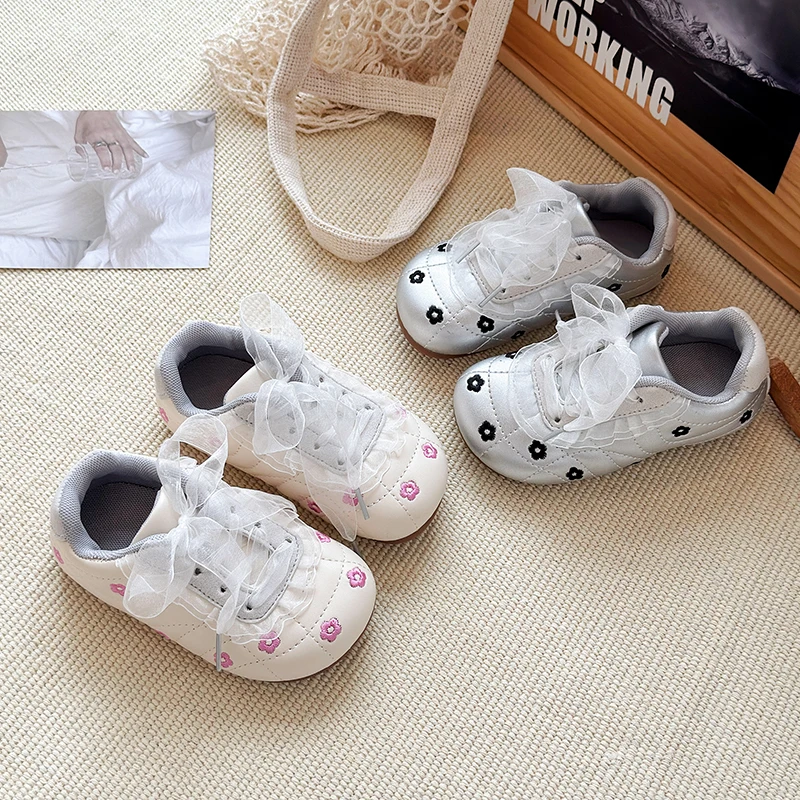 Primavera otoño niños zapatos casuales para niñas zapatillas antideslizantes suela blanda zapatos para niños pequeños encaje Floral princesa